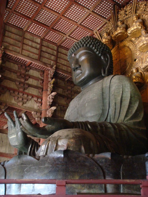 752年