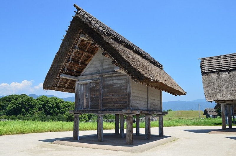 高床倉庫